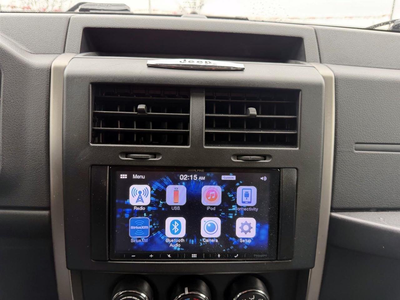 Jeep Liberty 4WD 4dr Sport Latitude 2012