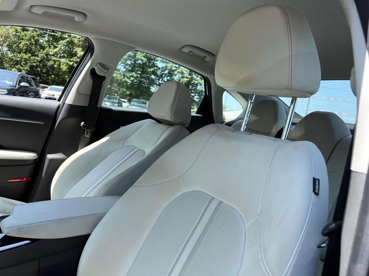 Hyundai Sonata SE 2.5L *Ltd Avail* 2023