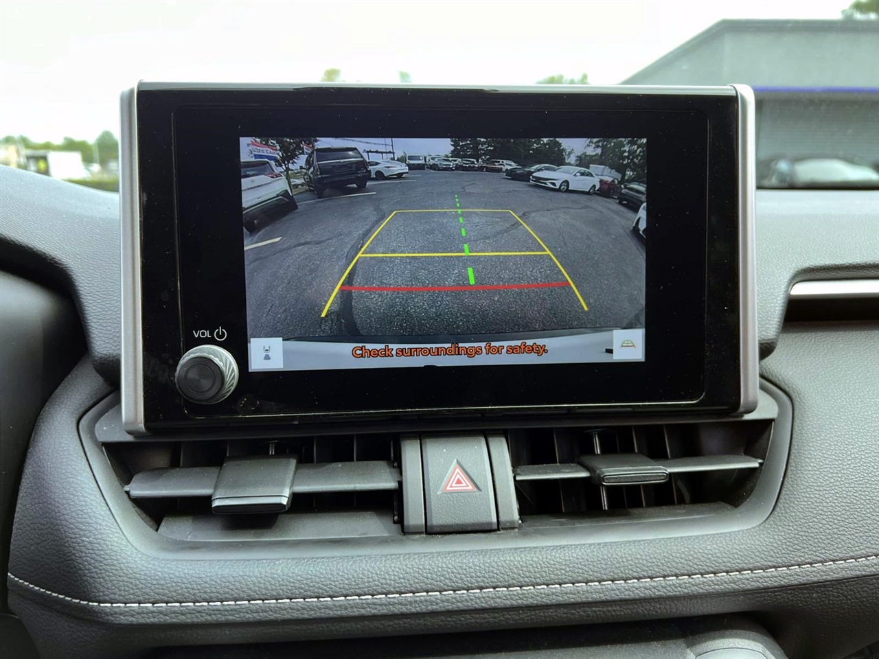 Toyota RAV4 LE AWD (Natl) 2024