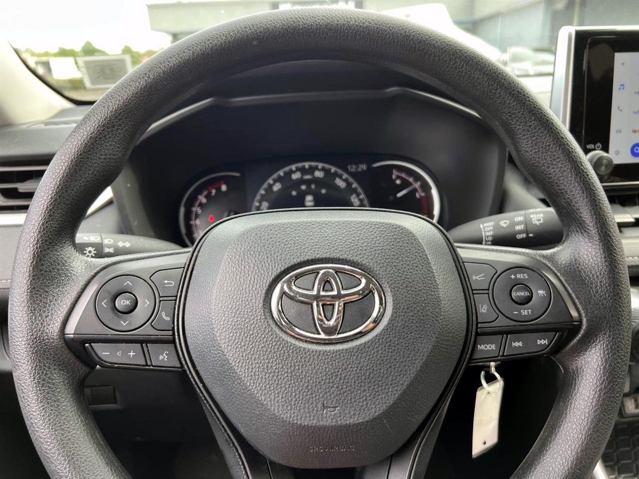 Toyota RAV4 LE AWD (Natl) 2024