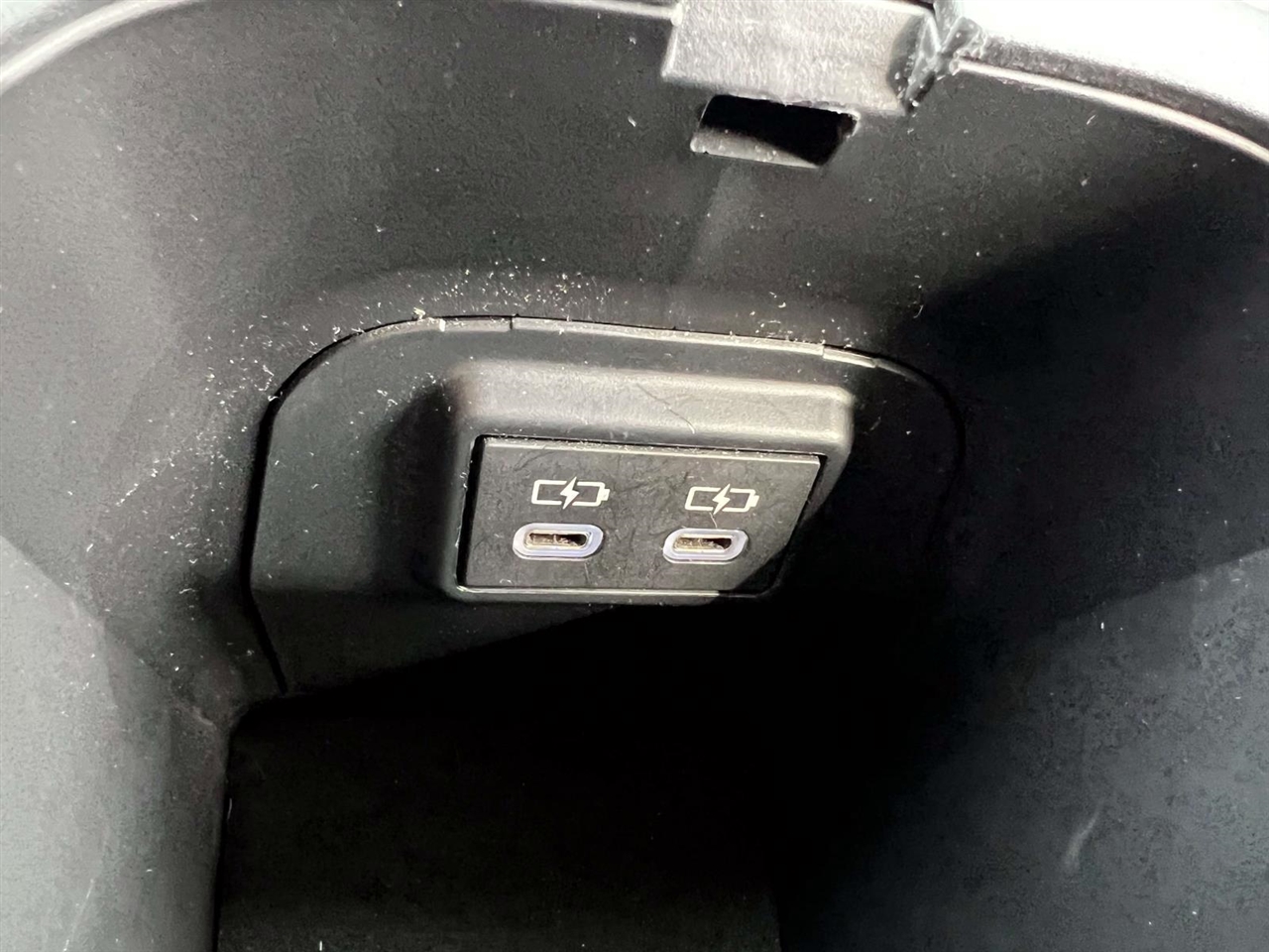 Toyota RAV4 LE AWD (Natl) 2024