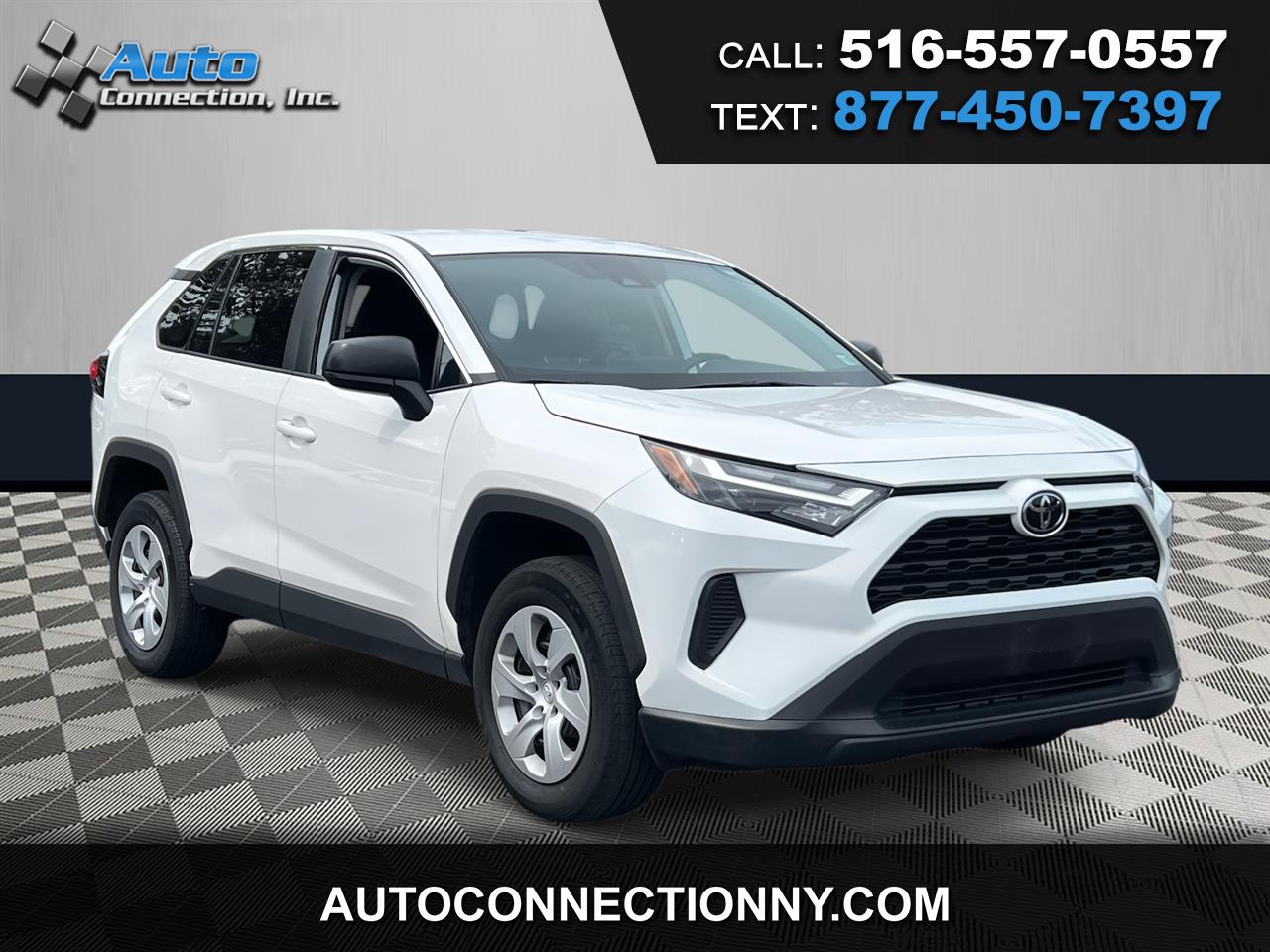 Toyota RAV4 LE AWD (Natl) 2024