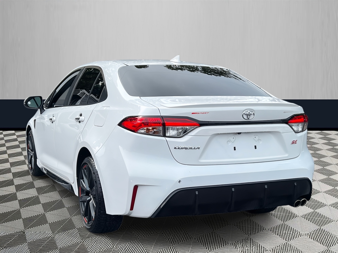 Toyota Corolla Nightshade Edition CVT (Natl) 2024