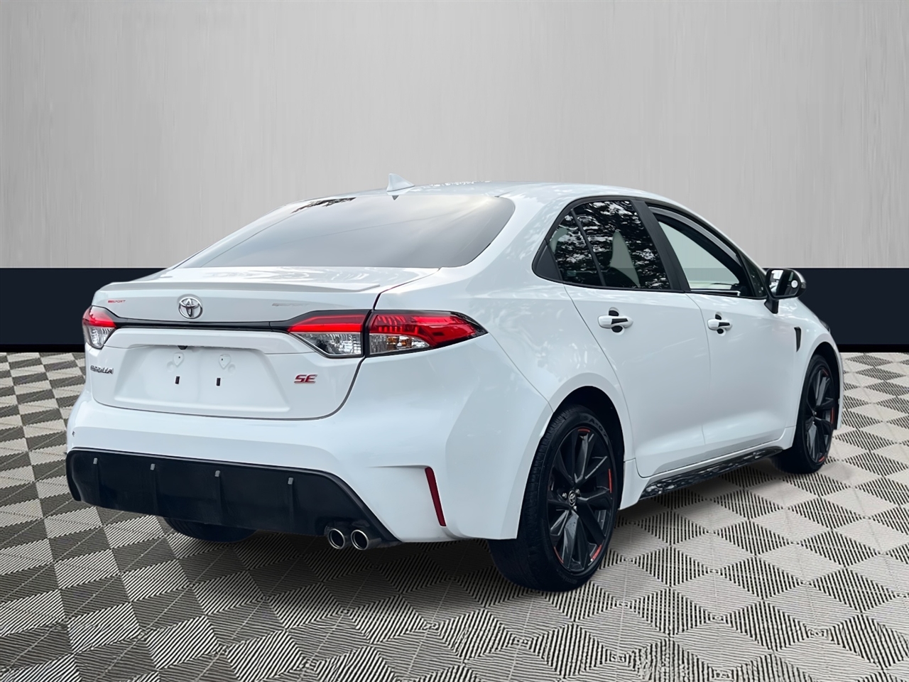 Toyota Corolla Nightshade Edition CVT (Natl) 2024