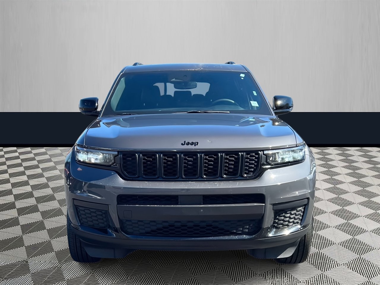 2024 Jeep Grand Cherokee Laredo photo 2