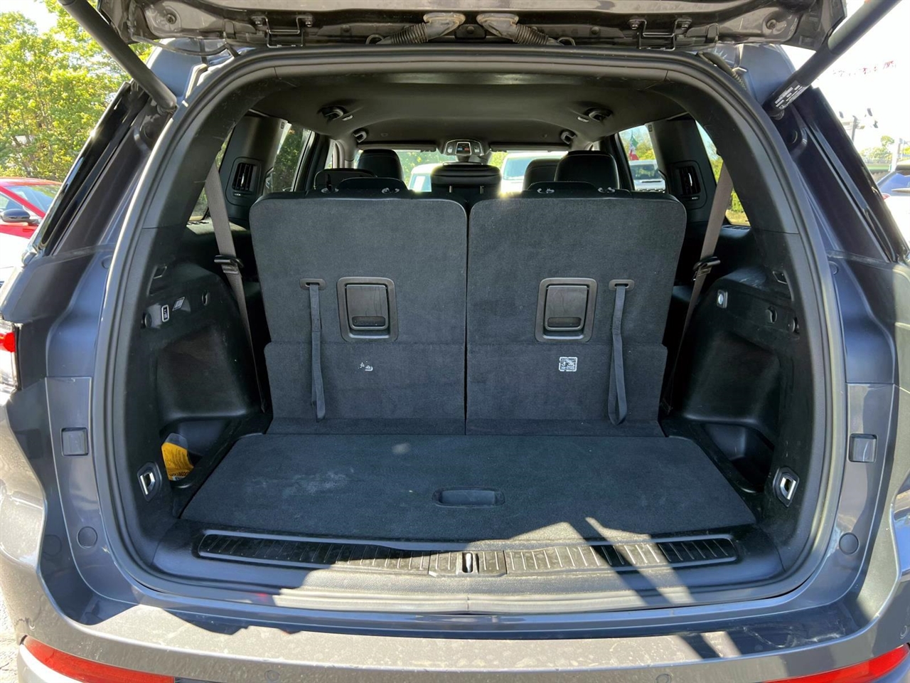 2024 Jeep Grand Cherokee Laredo photo 9