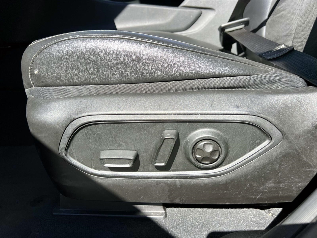 2024 Jeep Grand Cherokee Laredo photo 19