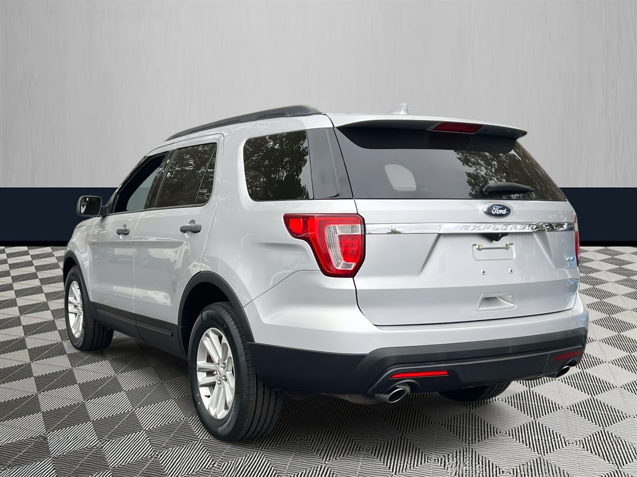 Ford Explorer 4WD 4dr Base 2016