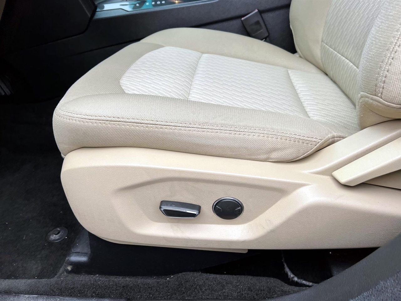 Ford Explorer 4WD 4dr Base 2016