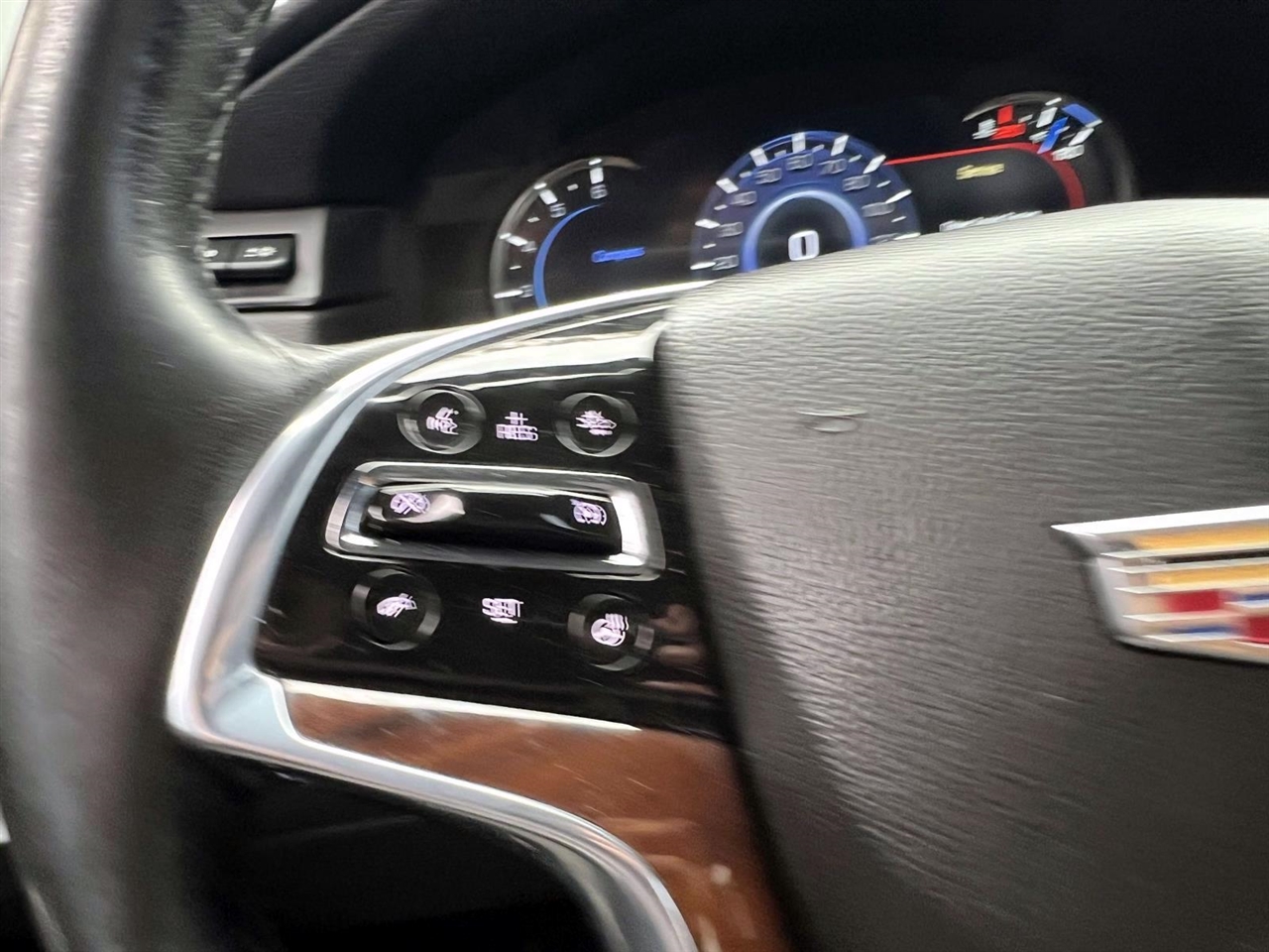 Cadillac Escalade 4WD 4dr Premium Luxury 2020