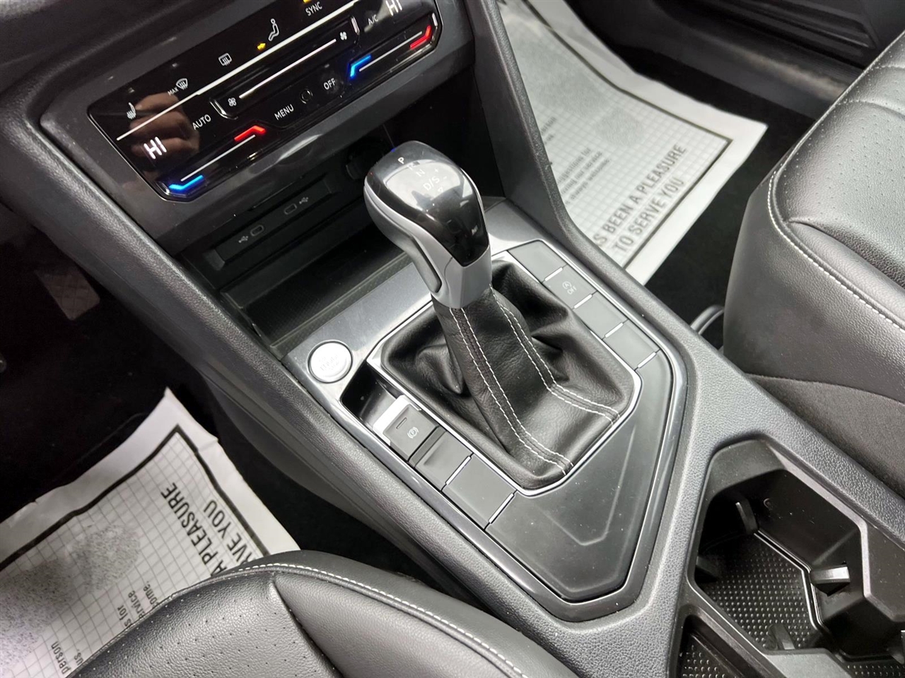 Volkswagen Tiguan 2.0T Wolfsburg Edition FWD 2024