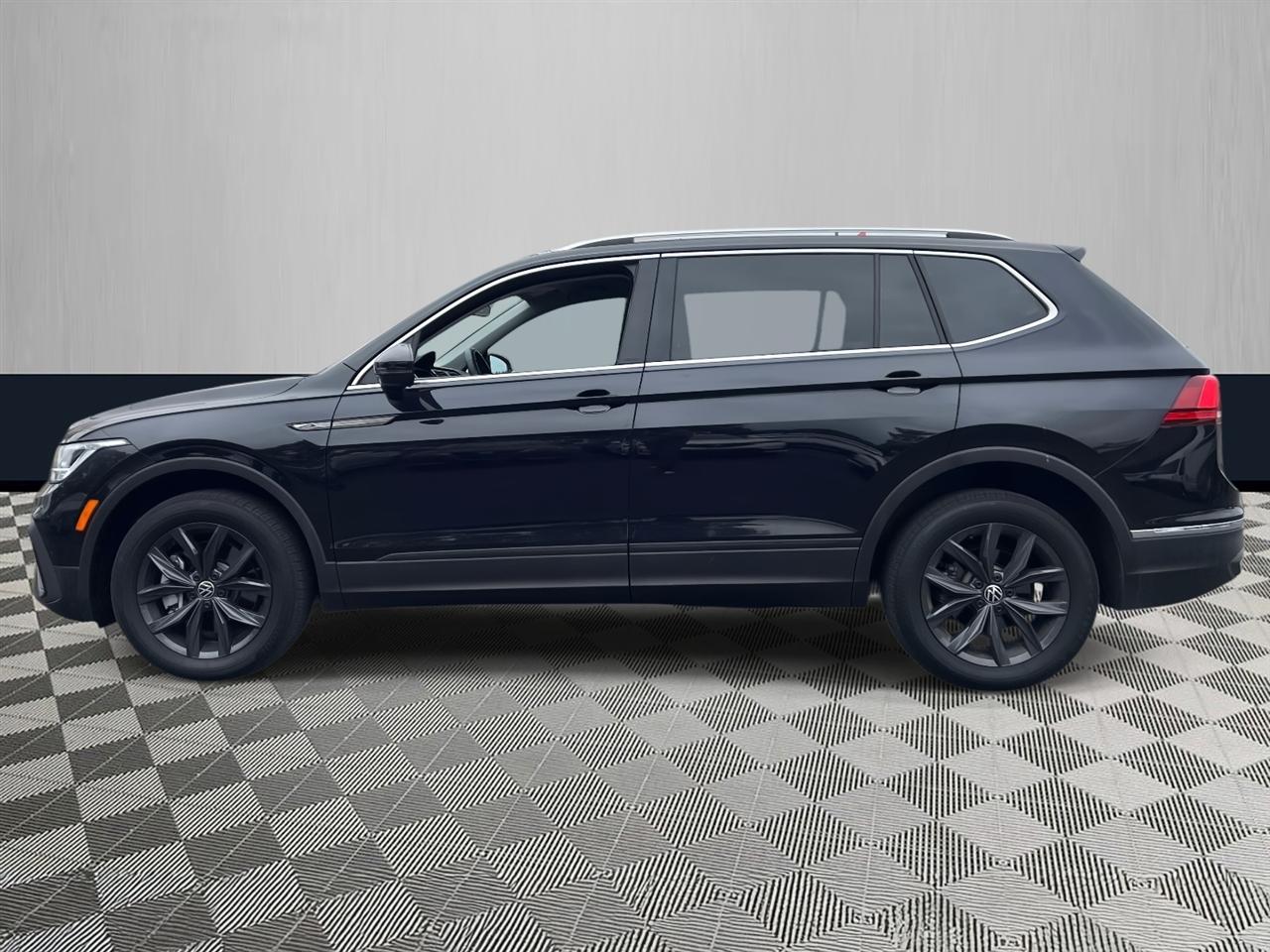 Volkswagen Tiguan 2.0T Wolfsburg Edition FWD 2024
