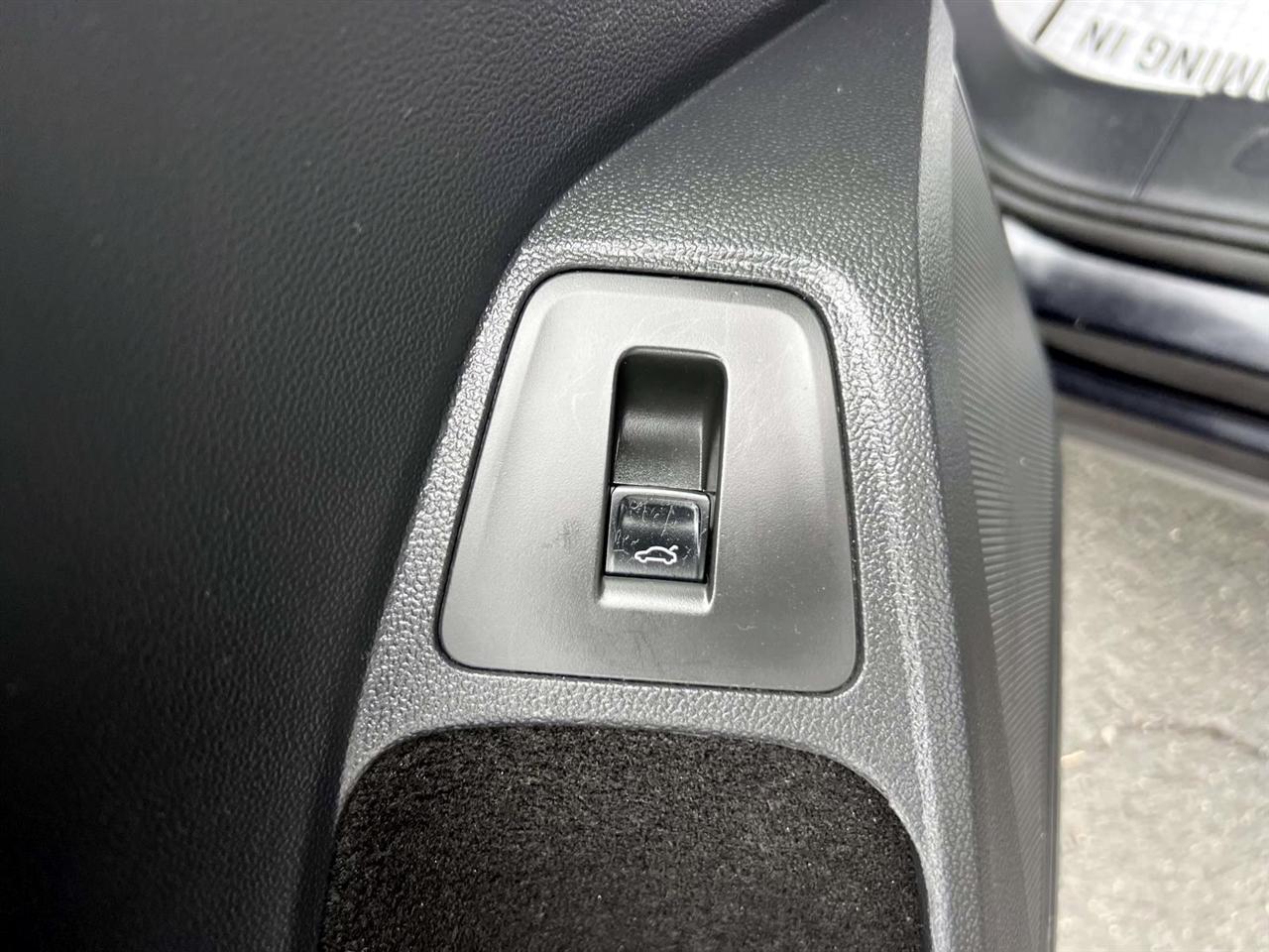 Volkswagen Tiguan 2.0T Wolfsburg Edition FWD 2024