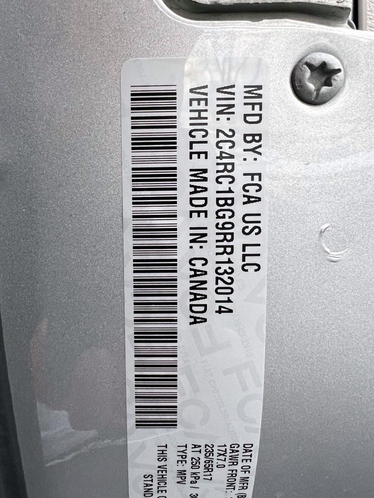 Chrysler Pacifica Touring L FWD 2024