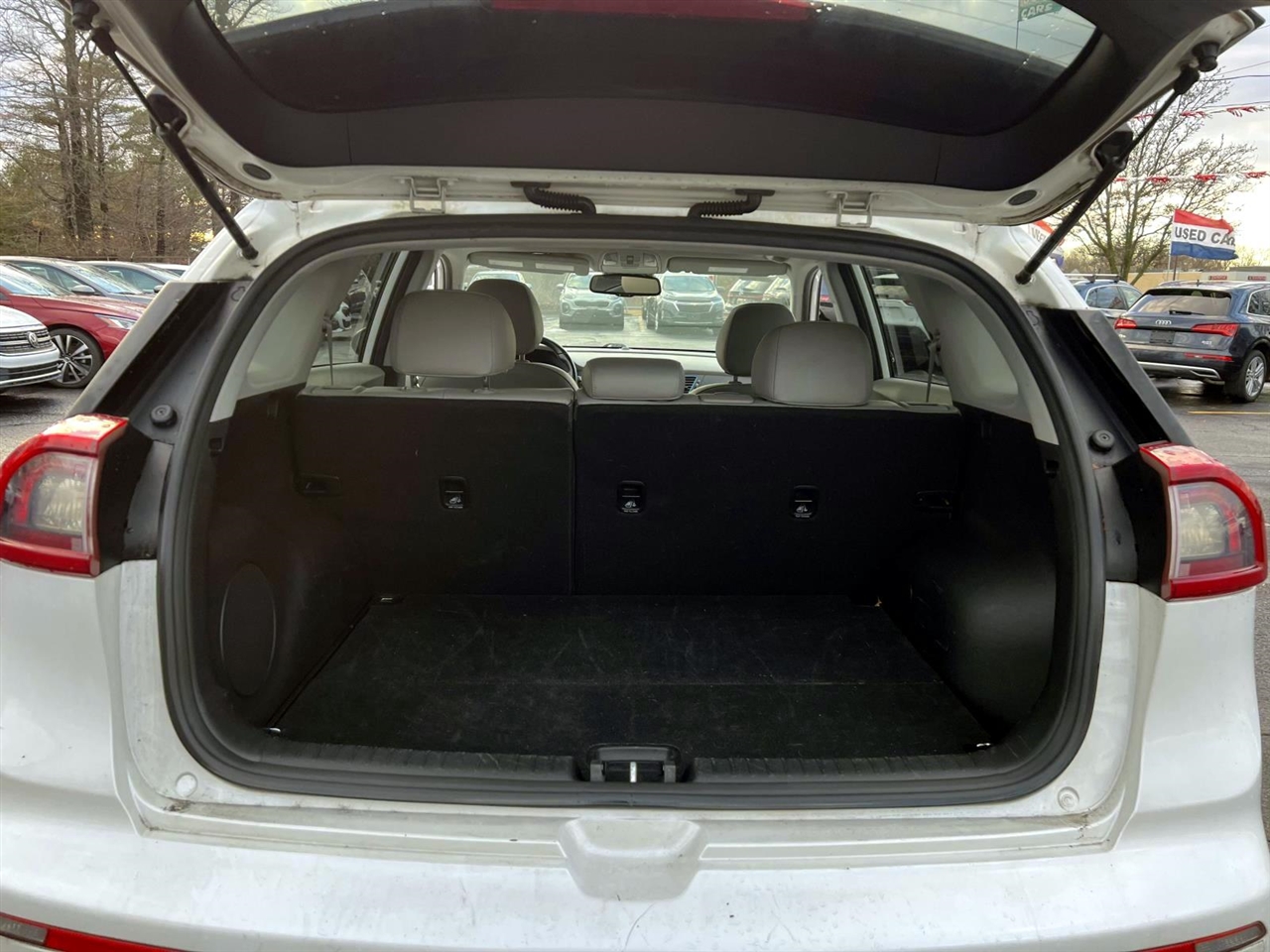 Kia Niro Touring FWD 2019