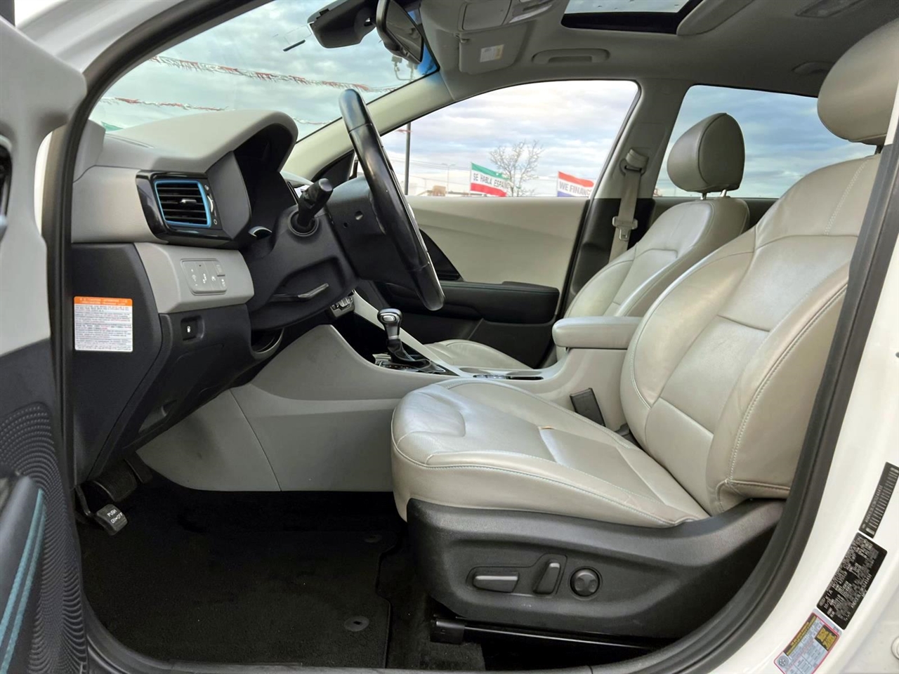 Kia Niro Touring FWD 2019