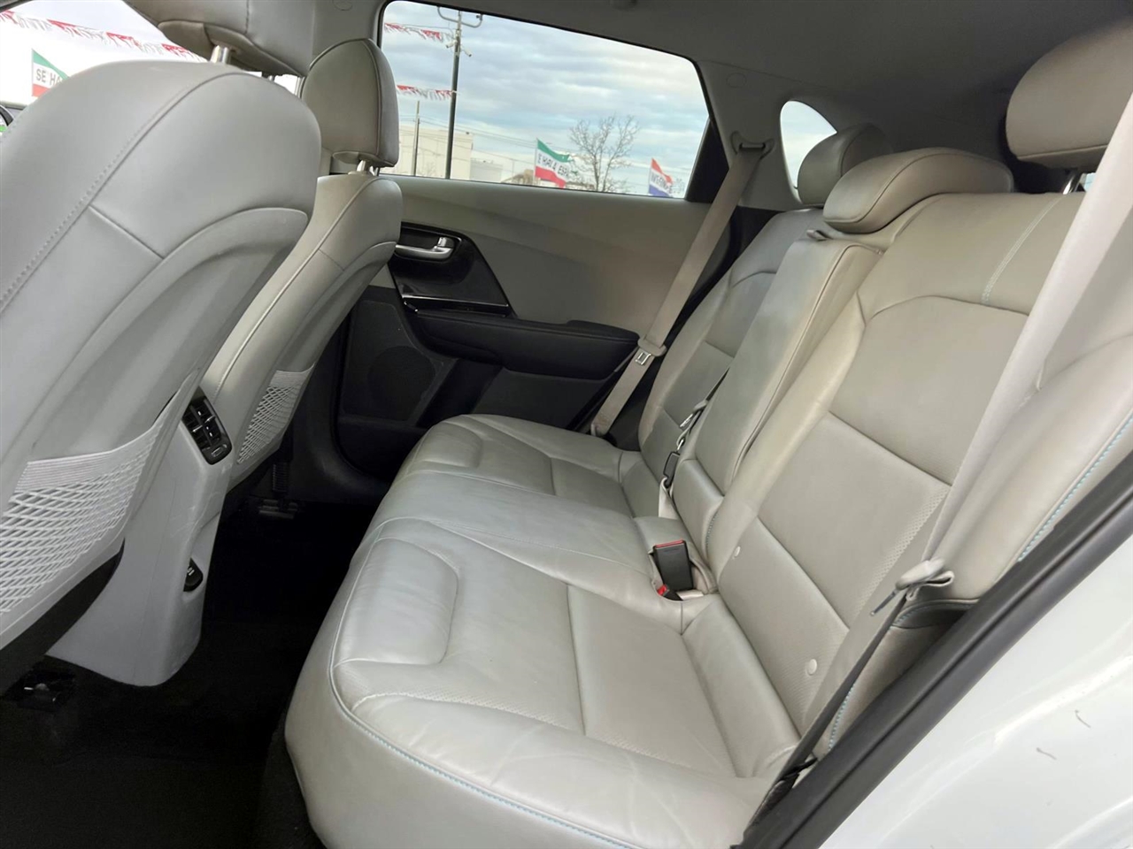 Kia Niro Touring FWD 2019