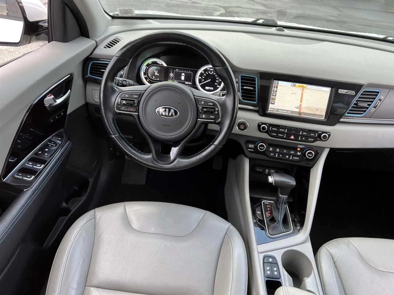 Kia Niro Touring FWD 2019