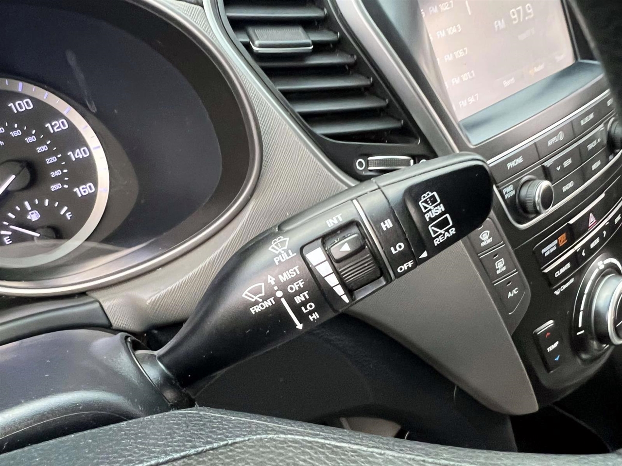 Hyundai Santa Fe XL SE AWD 2019