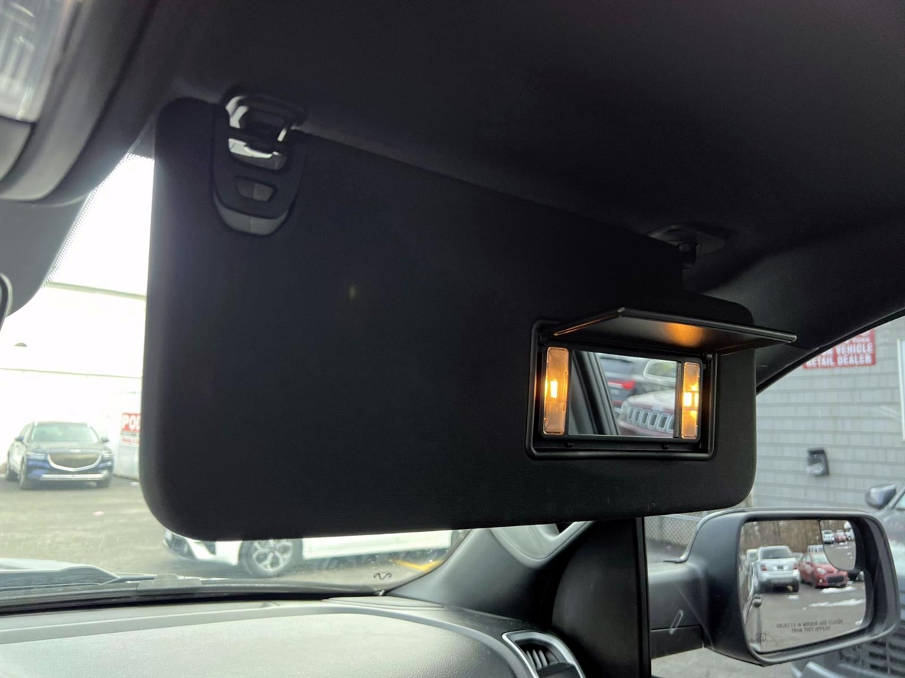 RAM 1500 Laramie 4x4 Crew Cab 5'7" Box 2021