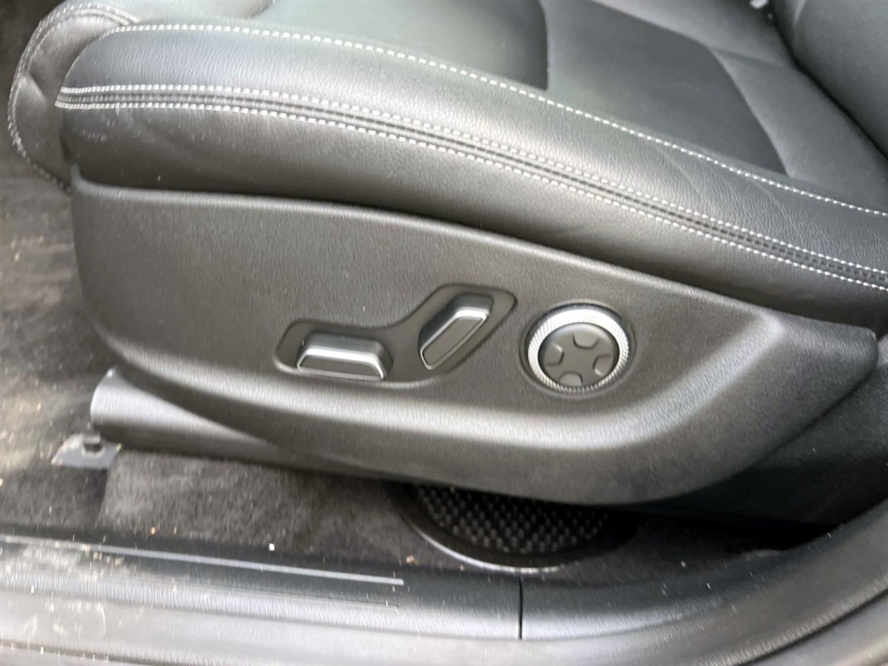 Genesis GV70 2.5T AWD 2025