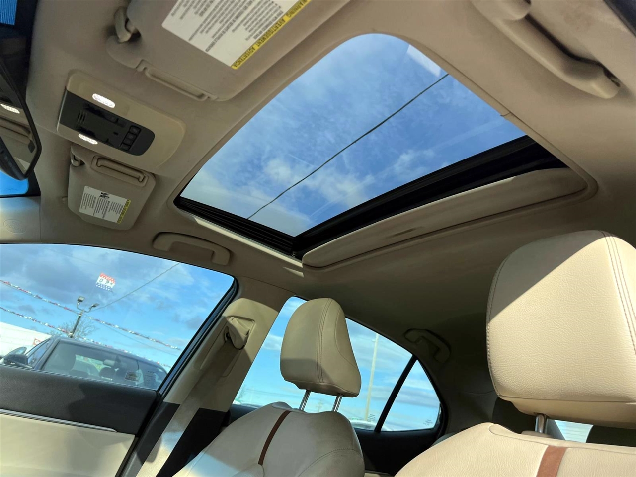 Toyota Camry XLE Auto (Natl) 2018