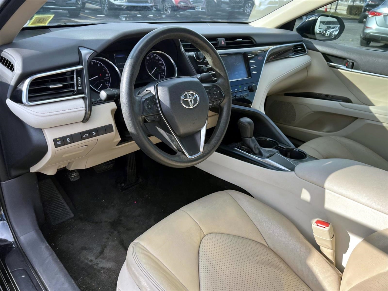 Toyota Camry XLE Auto (Natl) 2018