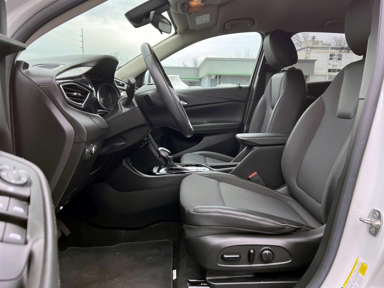 Buick Encore GX FWD 4dr Select 2022