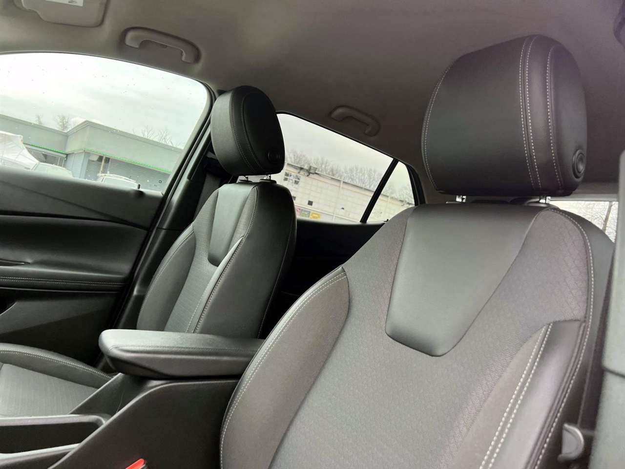 Buick Encore GX FWD 4dr Select 2022