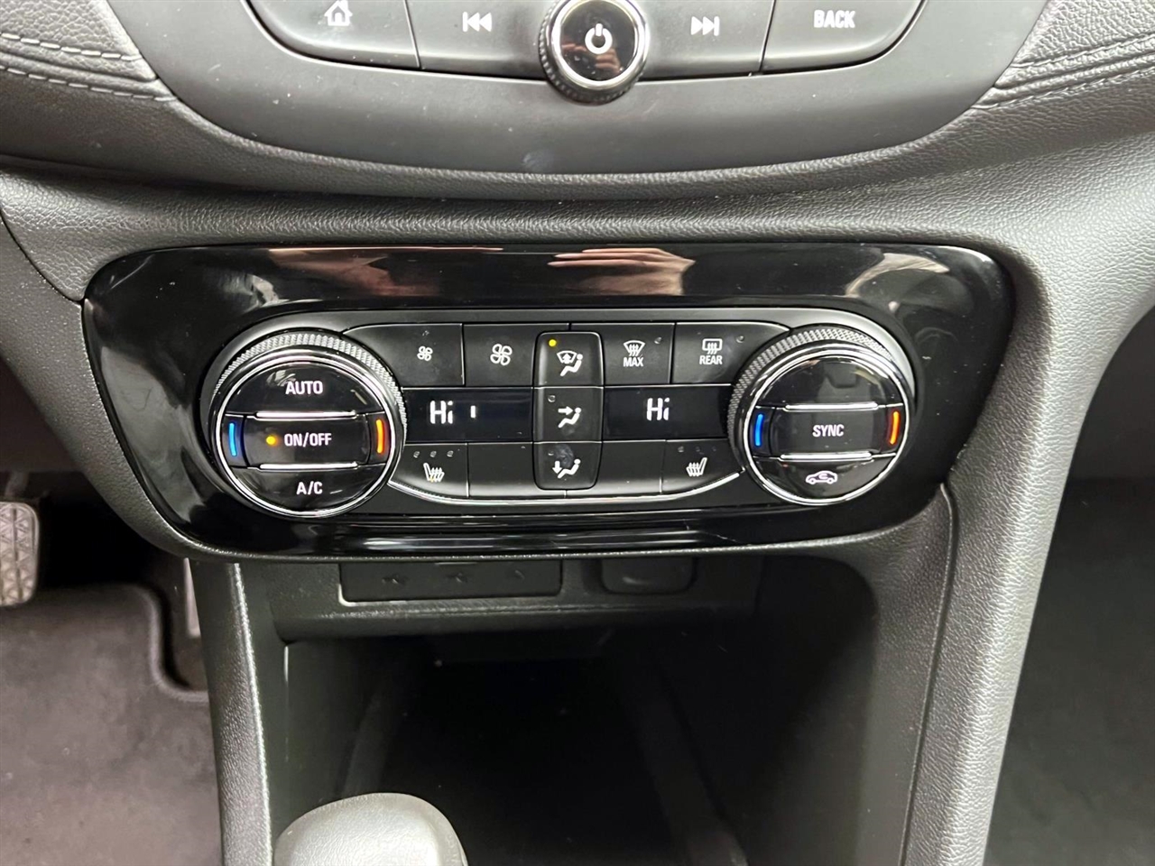 Buick Encore GX FWD 4dr Select 2022