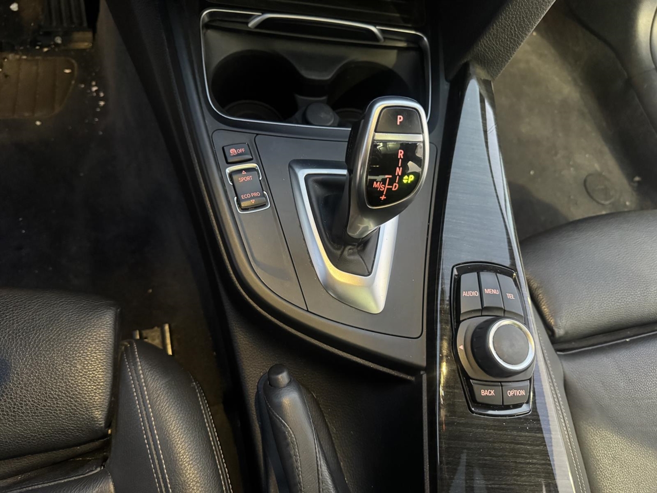 BMW 3 Series 4dr Sdn 328i xDrive AWD SULEV 2016