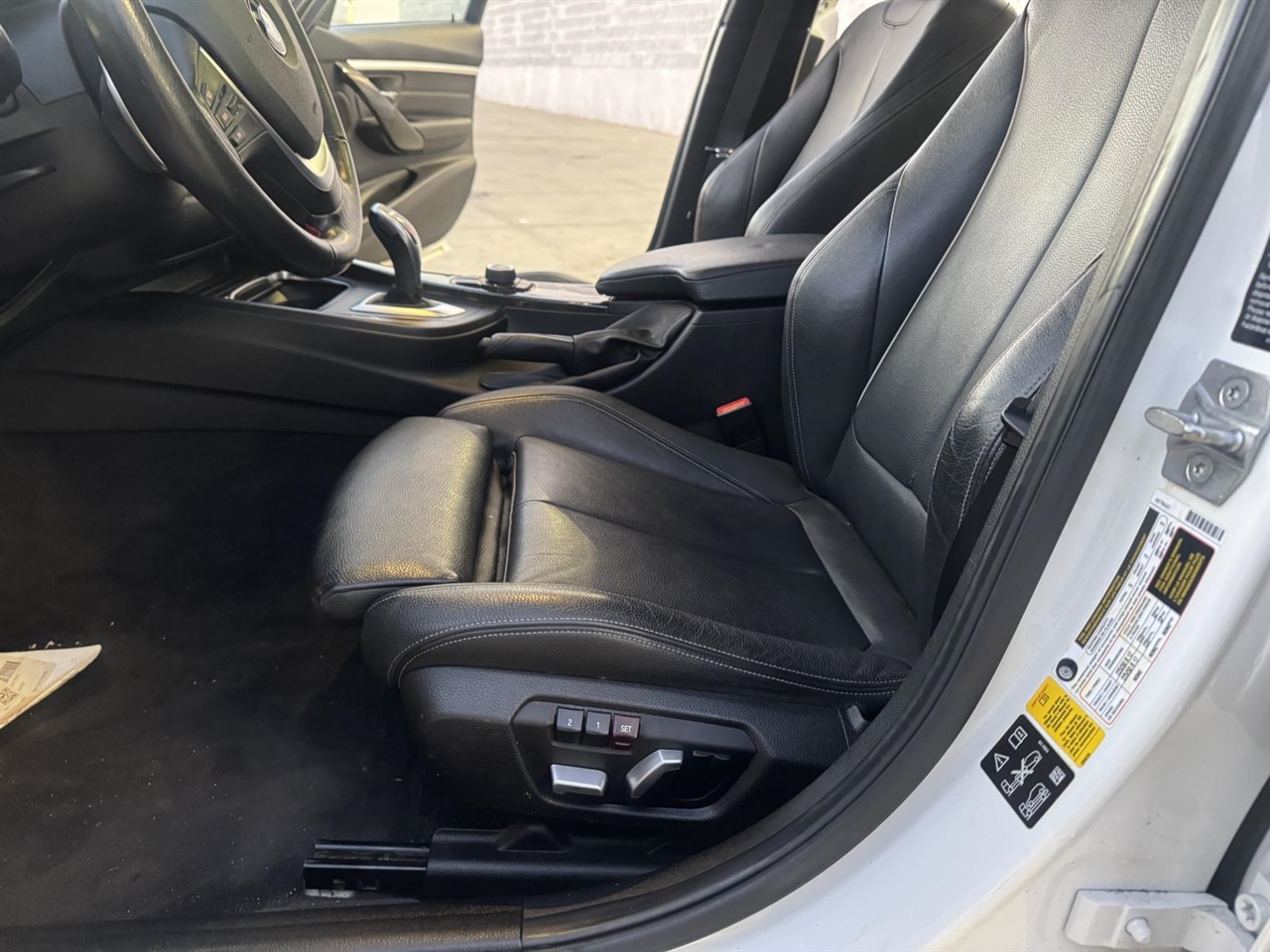 BMW 3 Series 4dr Sdn 328i xDrive AWD SULEV 2016