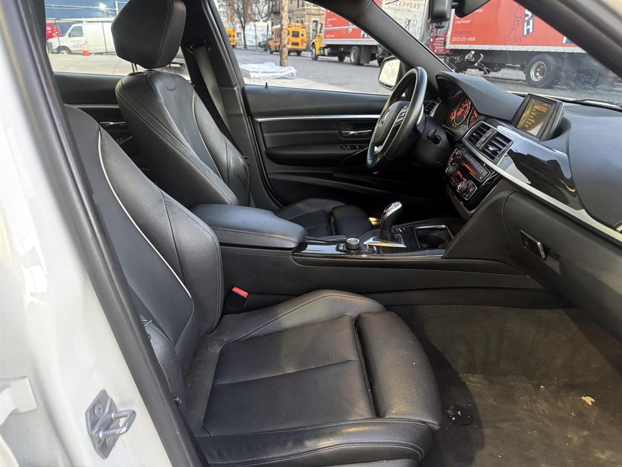 BMW 3 Series 4dr Sdn 328i xDrive AWD SULEV 2016