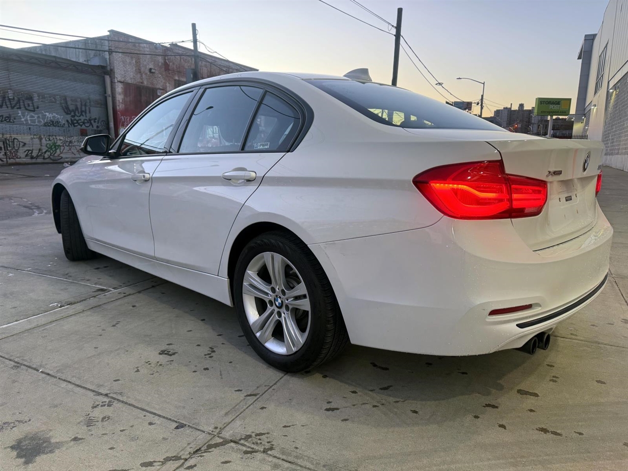 BMW 3 Series 4dr Sdn 328i xDrive AWD SULEV 2016