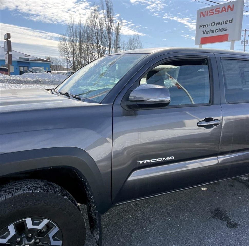 Toyota Tacoma 4WD TRD Off Road Double Cab 5' Bed V6 MT (Natl) 2023
