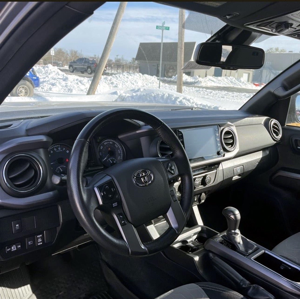 Toyota Tacoma 4WD TRD Off Road Double Cab 5' Bed V6 MT (Natl) 2023