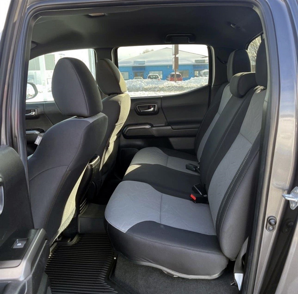 Toyota Tacoma 4WD TRD Off Road Double Cab 5' Bed V6 MT (Natl) 2023