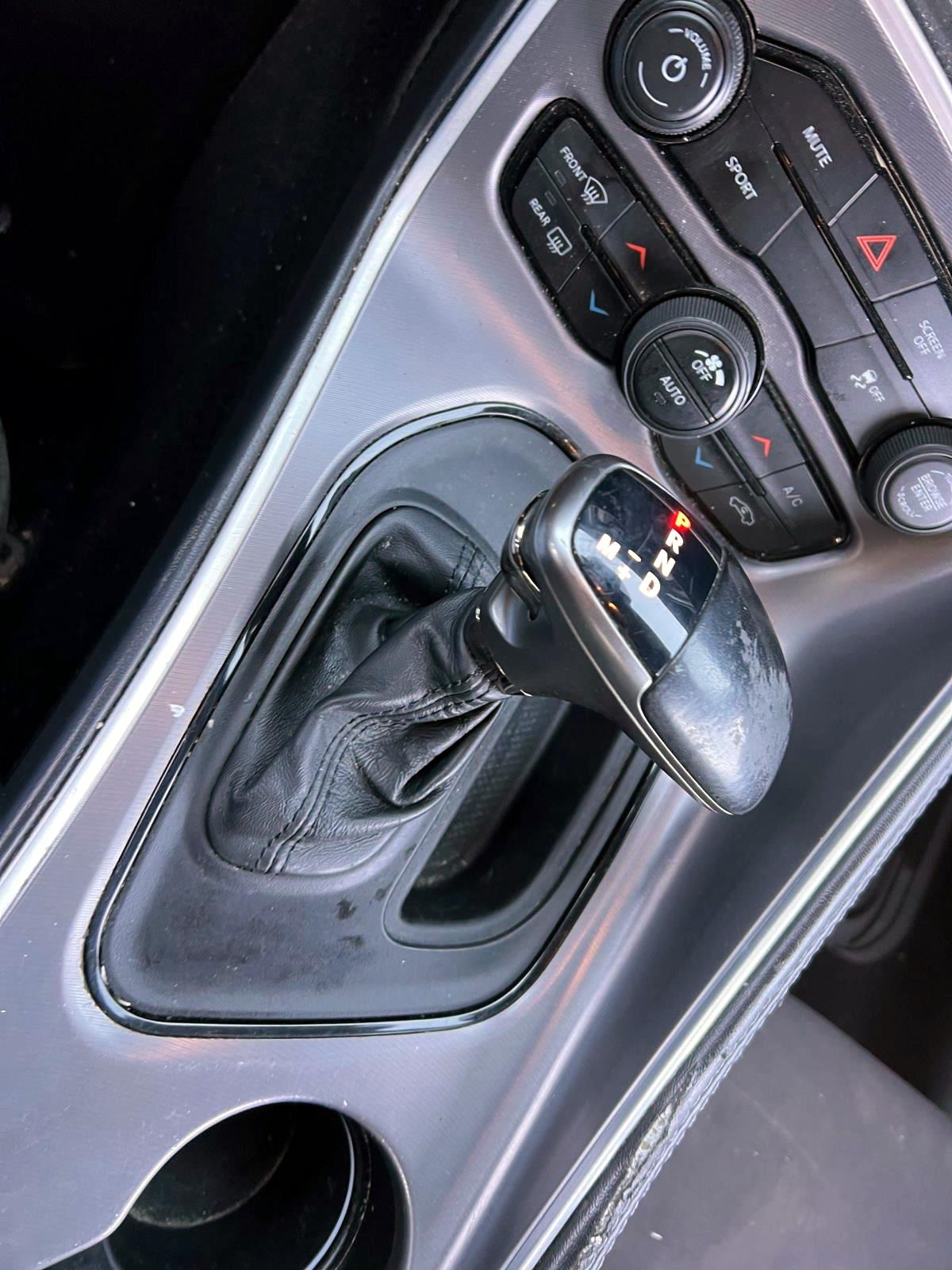 Dodge Challenger SXT RWD 2019