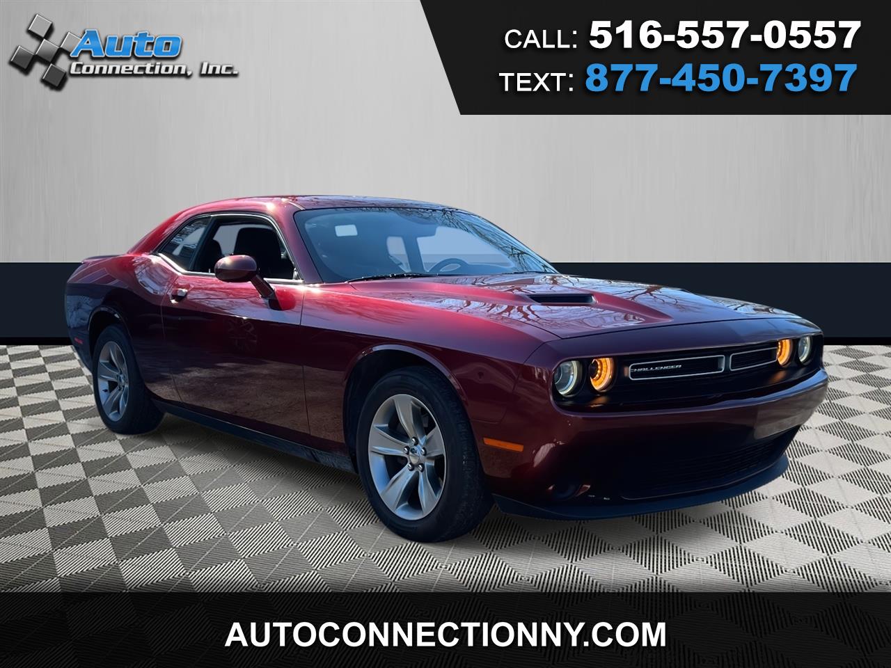 2019 Dodge Challenger SXT RWD