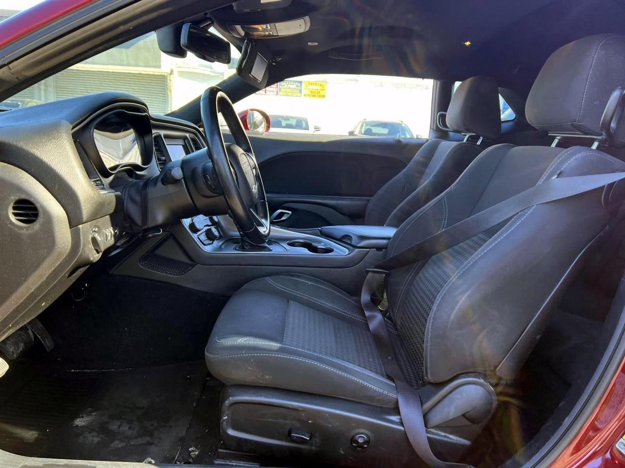 2019 Dodge Challenger SXT