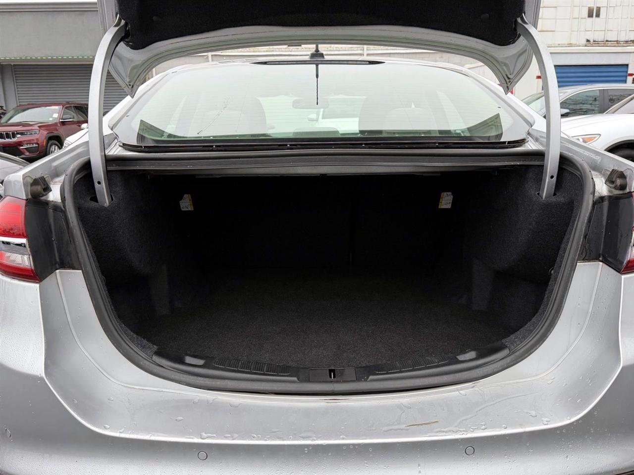 Ford Fusion SE FWD 2018