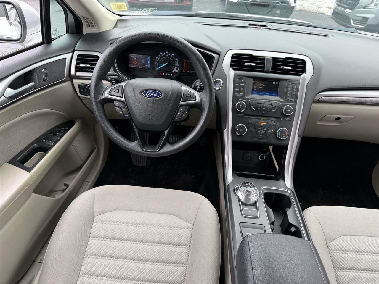 Ford Fusion SE FWD 2018