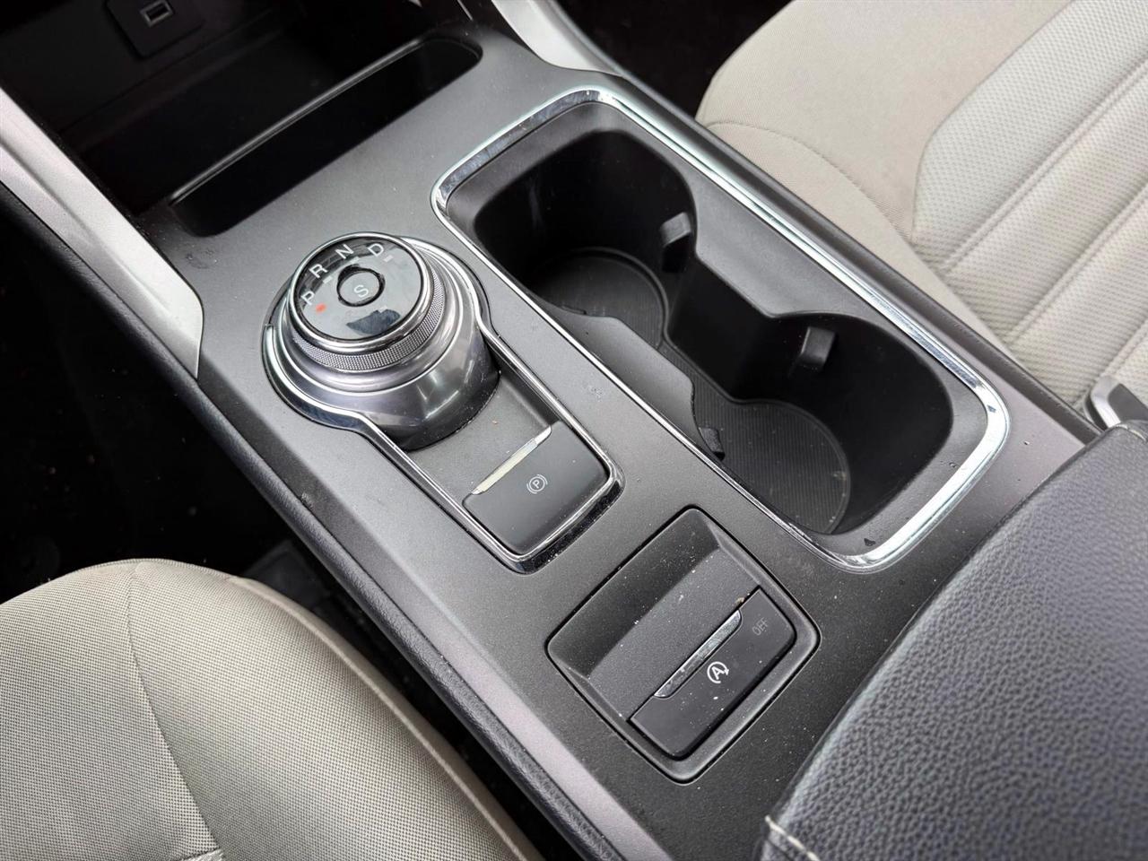 Ford Fusion SE FWD 2018