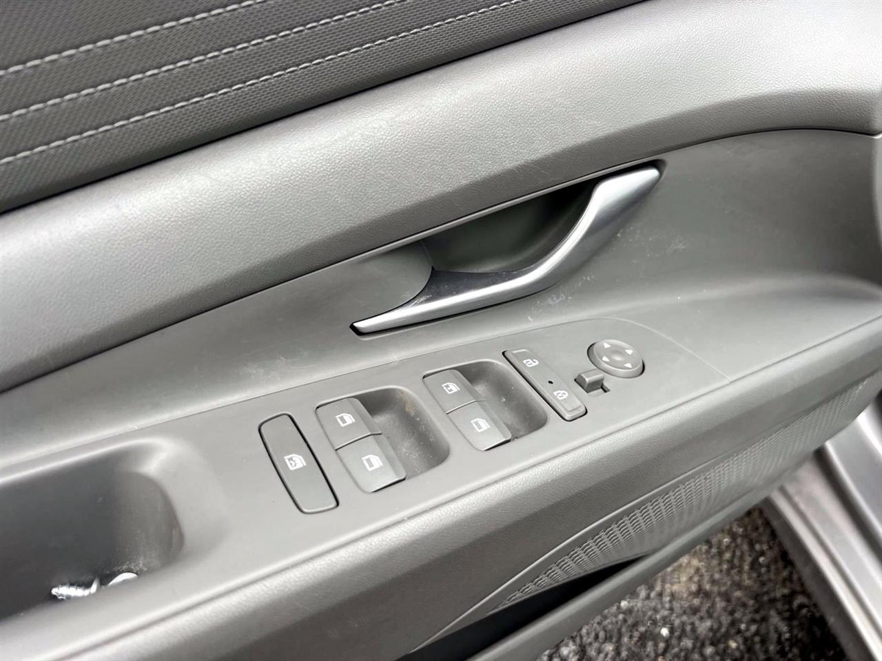 Hyundai Elantra SE IVT 2023