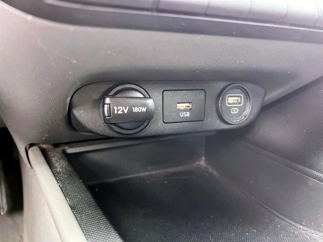 Hyundai Elantra SE IVT 2023