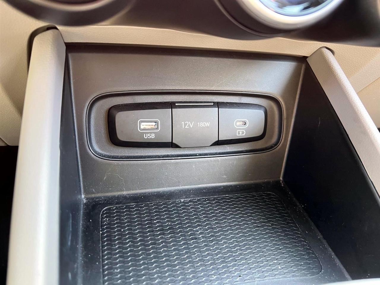 Hyundai Venue SEL IVT 2025