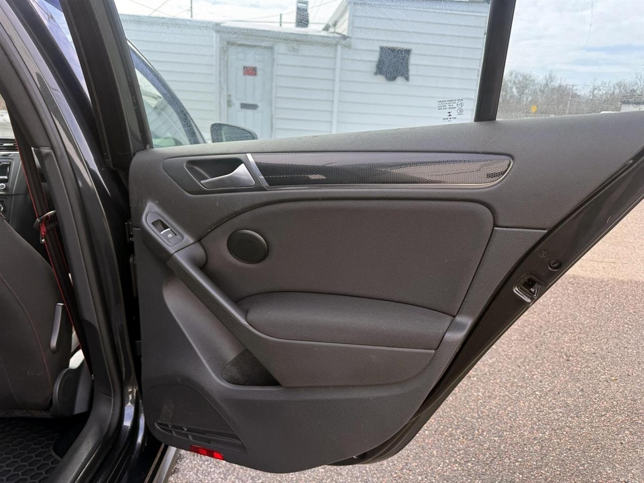 Volkswagen GTI 4dr HB Man Driver's Edition PZEV 2014