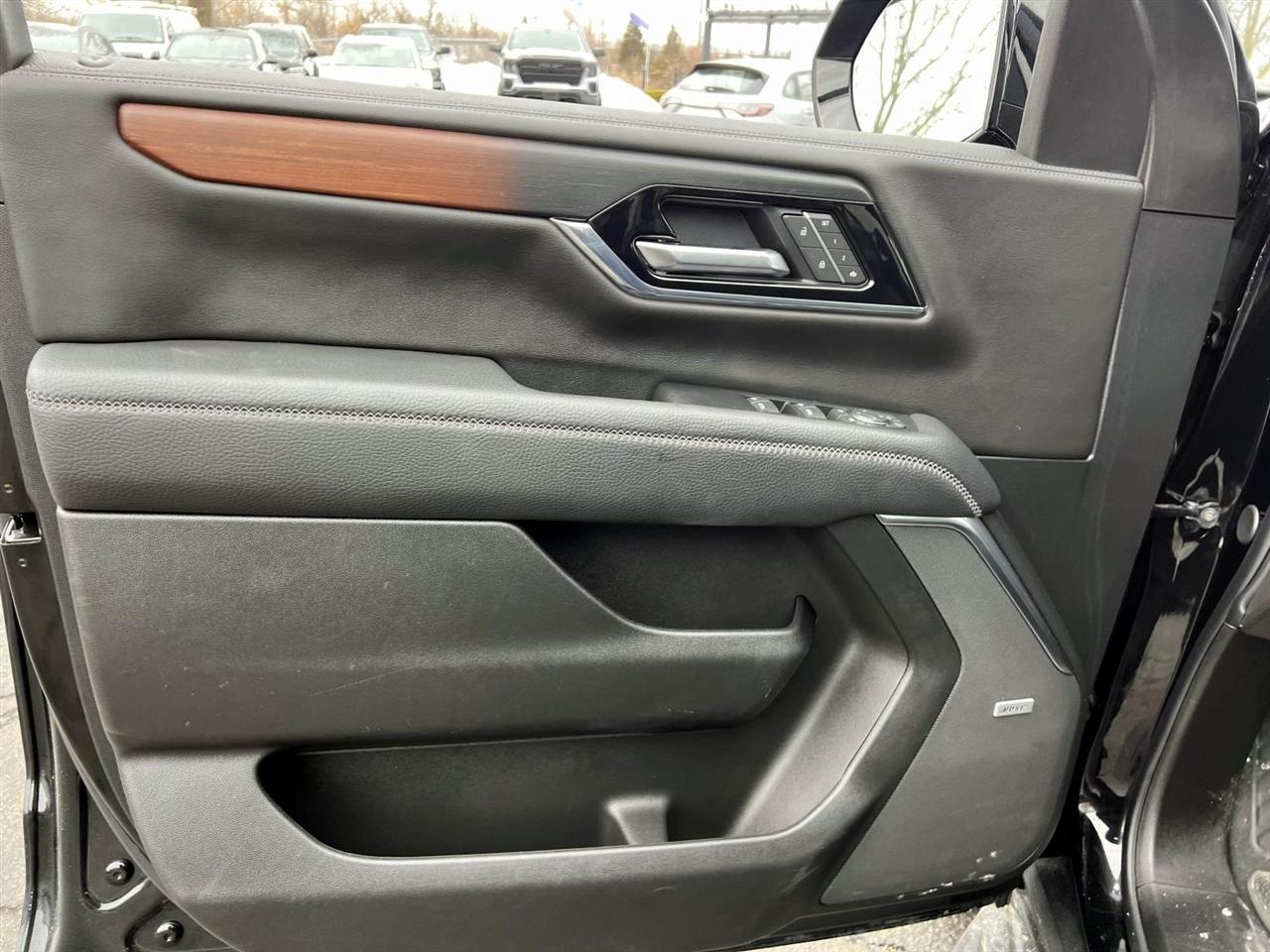 GMC Yukon 4WD 4dr Denali 2025