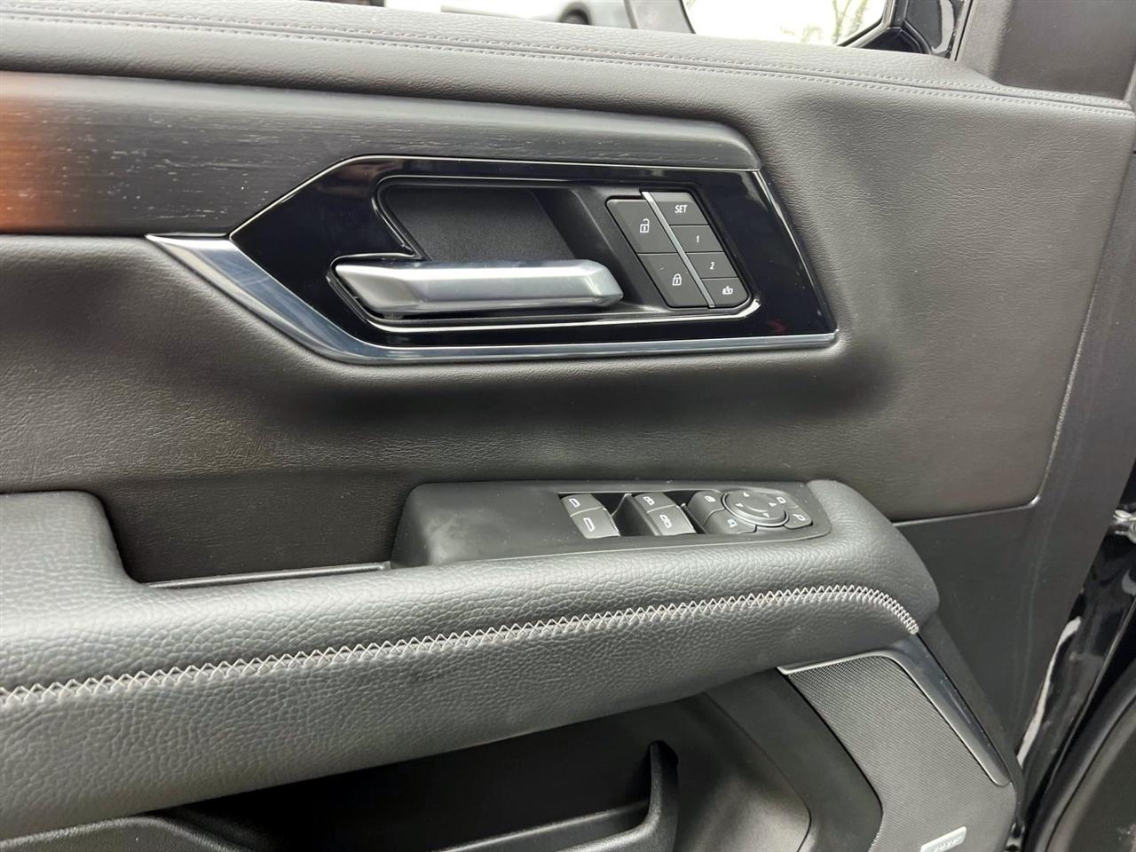 GMC Yukon 4WD 4dr Denali 2025