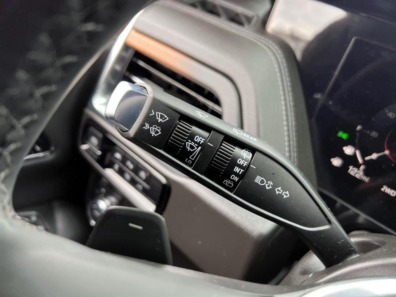 GMC Yukon 4WD 4dr Denali 2025